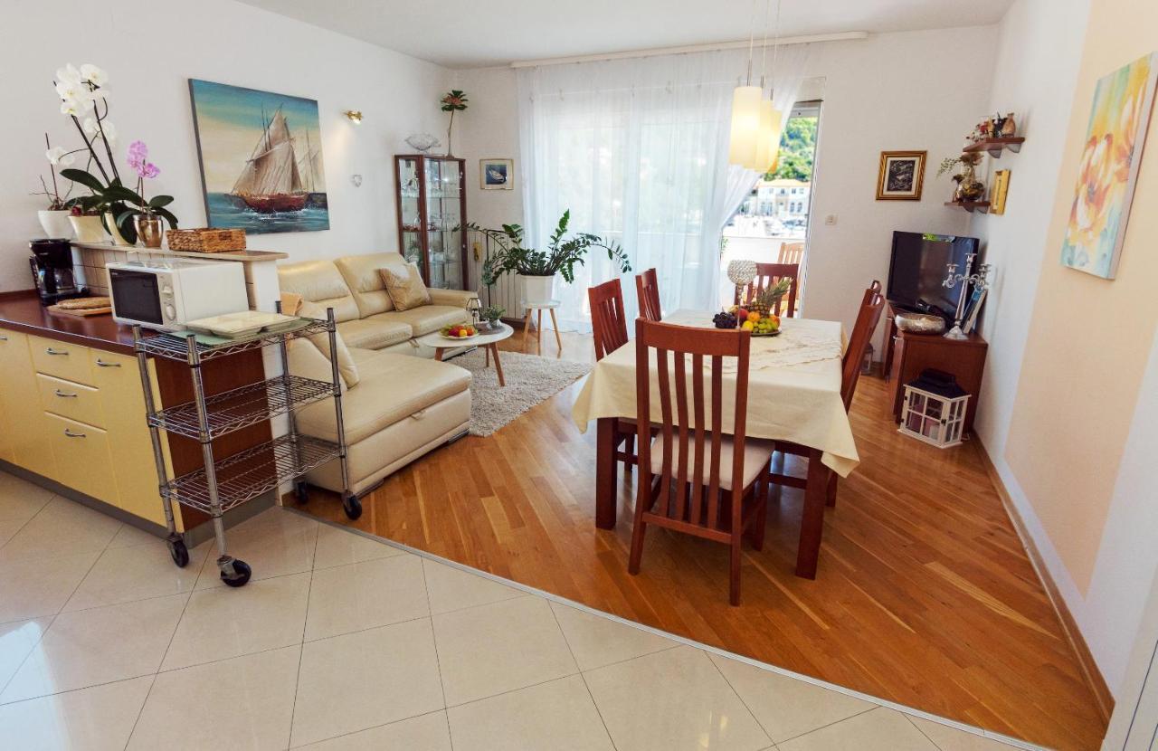 Apartment M. De Dominisa 5 Rab Town