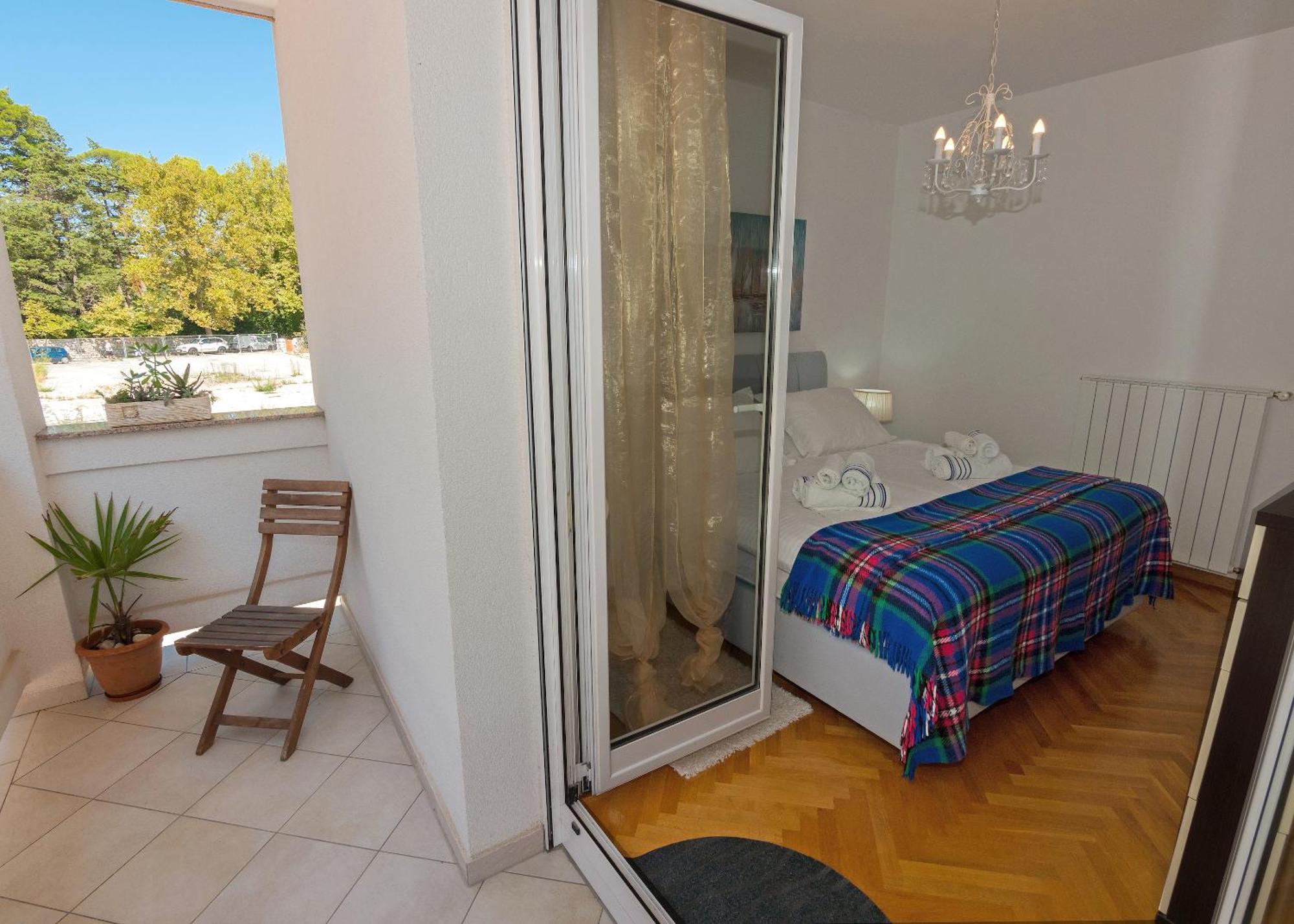 Apartment M. De Dominisa 5 *